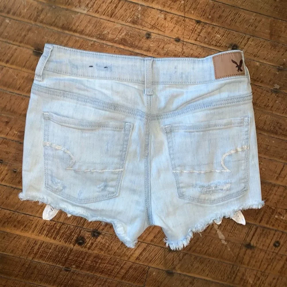 American Eagle lace pocket light wash cut off hi-rise 2 shorts